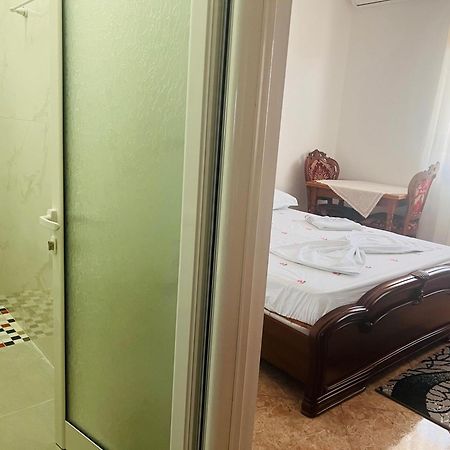 Fori Vodo Hotel Divjake Eksteriør billede