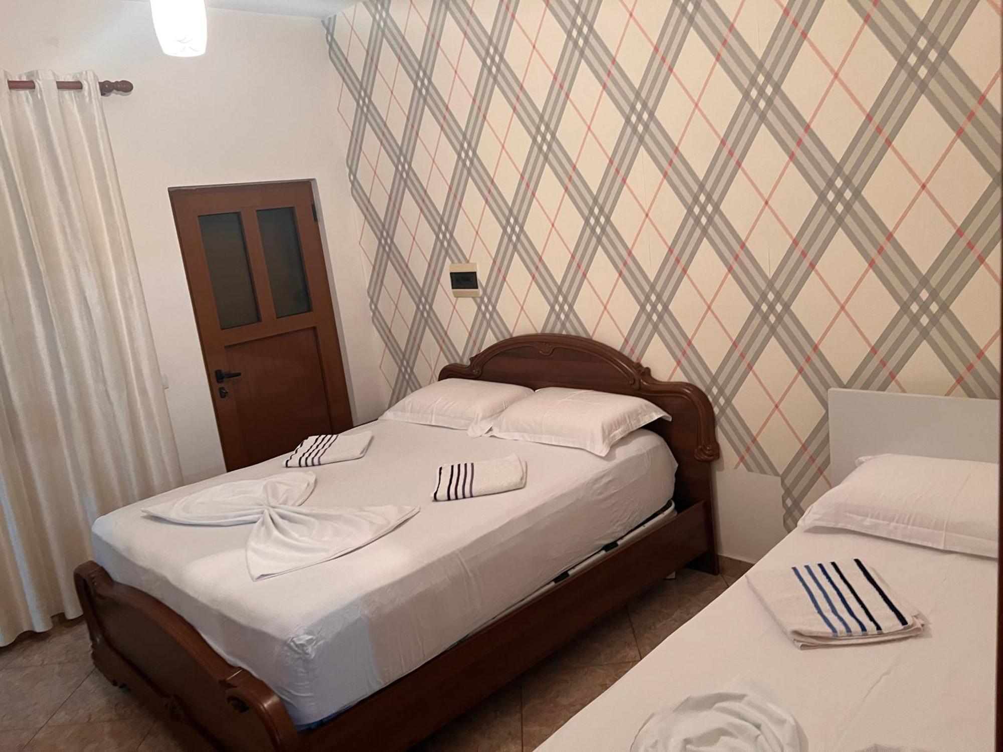 Fori Vodo Hotel Divjake Eksteriør billede
